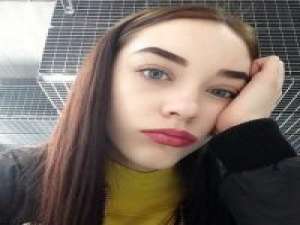 不喜言谈 我很后悔成为我自己