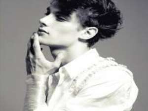 生命是一朵千瓣莲花，