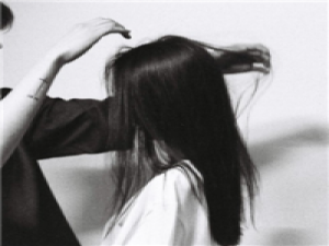 撕 对迩的{ 思念 }，