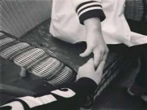 撕 其实每个人都是幸福的