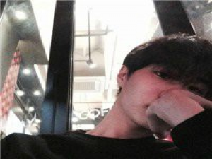 囍！ 疲倦的黑眼圈都像是在