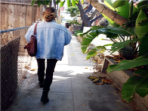 你留给我的只是背影 陪你走完了这一段路