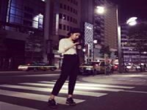 不愿将就，请你坚定的