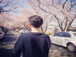 丰大嘚瑟i 无履踪迹，不觉忘怎堪