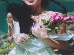 多爱我一点 待你西装革履，我定辉