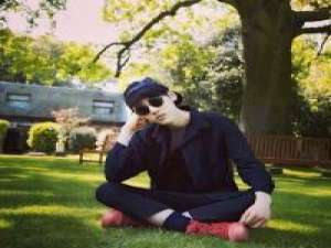 虹之间 没理都要争三分，得理