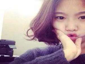 短发少女 我懒得很、懒的连心里