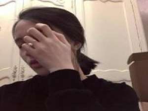 摆渡红尘你牵了谁的手