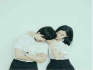 你看到的我是蓝色的 你是我心头的一滴泪珠