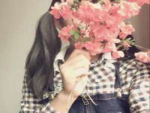 我和我爱的人一定要久久 有一种病，叫寂寞。能