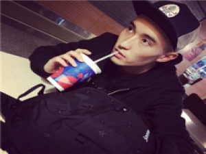 想象 薄云又覆一夕阳，梦语