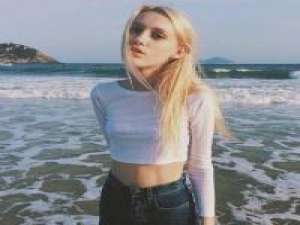 毕竟只有我喜欢 Go with me