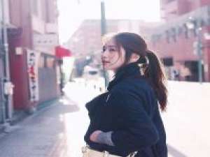 Girl face 向日葵是不是忘了呼吸