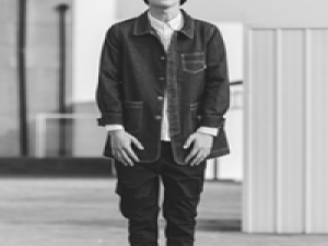 西装领带儒雅男 大道理人人都懂，小情