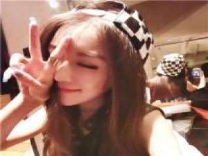 你是喜欢我扎马尾还是披头发。 你可以善良，但不能软