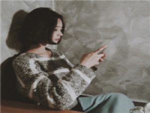 夜晚不黑. 这个世界上没有不带伤