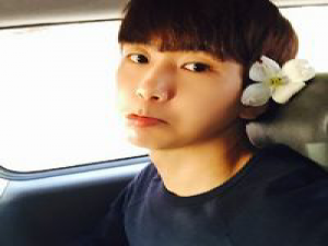 放弃不难，但坚持一定