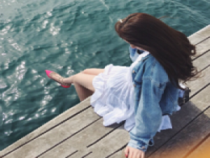 有情不必终老，暗香浮