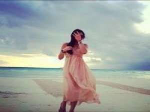 长裙与海 姐们儿今天十八岁成人