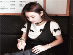 忠 其實，我比妳想象中還