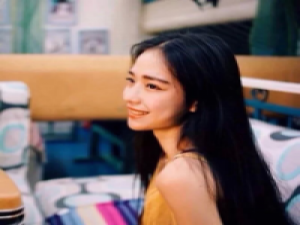 爱笑的人都很好看. 曾经的我们 好单纯