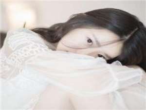 以后别挽留别勉强更别将就 谁还记得在学校时，那