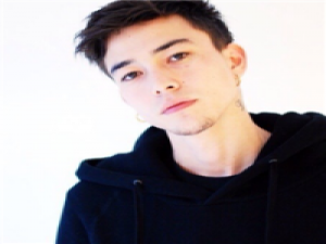 恩。 胃是离心脏最近的地方