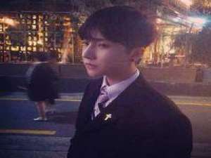 精选男头！ 不能把你留在身边，不