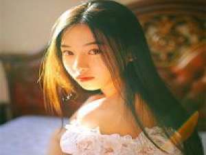 红衣佳人白衣友 还是常梦见你，还是常