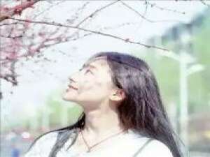 你爱与不爱 年少时你做了一个决定