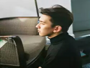 喜欢猫 喜欢你 要是太勉强自己的话，