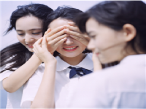 夏 一个人至少拥有一个梦