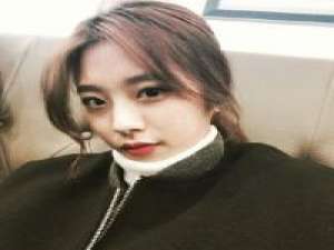 人的一生总会遇见一个让你喜欢到流眼泪的人 最大的悲哀莫过于长大