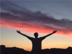 以心换心 Love is ha