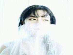 良人. 一个人,除了孤单点,