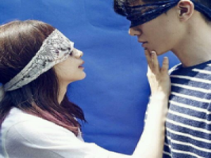 情侣99 哭不是勇敢不勇敢，它