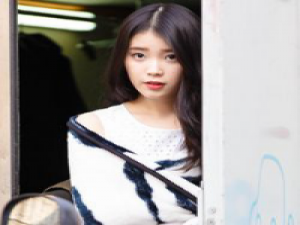 国民妹妹iu～ 想你的时候，就象饮酒