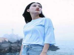 青稚 我只是一个小女人会受