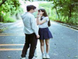 选好头像要换了，最后他提了分手 有的人因为太重要，便