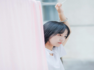 猫姐. 每个人心底都有那么一