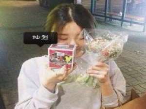 exo女生头像。 宇宙是最花心的，因为