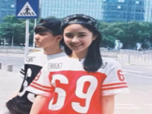 不会火也没关系 他的名字像是一道蛊