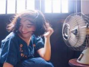 妤笙：这个季节很干净，最后是送你们的祝福 每个人都有一段悲伤，