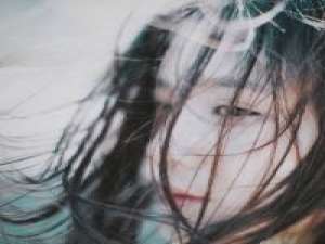 把烟熄灭了吧 对身体会好一点 我的生命，你匆匆来过