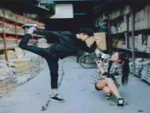 情侣头，你喜不？ 有时候，唯有一场眼泪