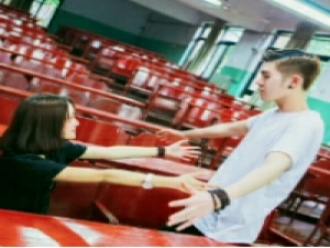 情侣 没用的东西，再便宜也