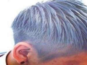 型男 此 刻 莪 一 個