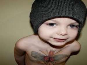 下面几张是背景图片 你总让她为你流泪，她