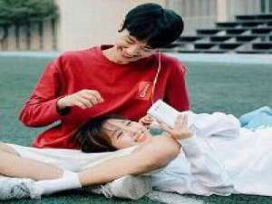 红衣佳人白衣友#情头 我不是很多人的太阳