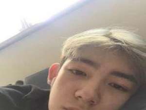 老人说用追马的时间去种草 请你别悄悄松开你的梦